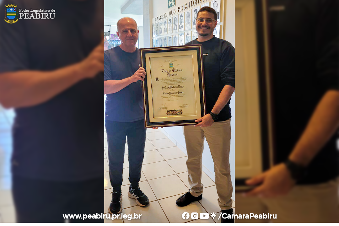  Doação da Placa de Cidadania Honorária do Sr. Lauro Waldemar Rogge: Homenagem à História e ao Serviço